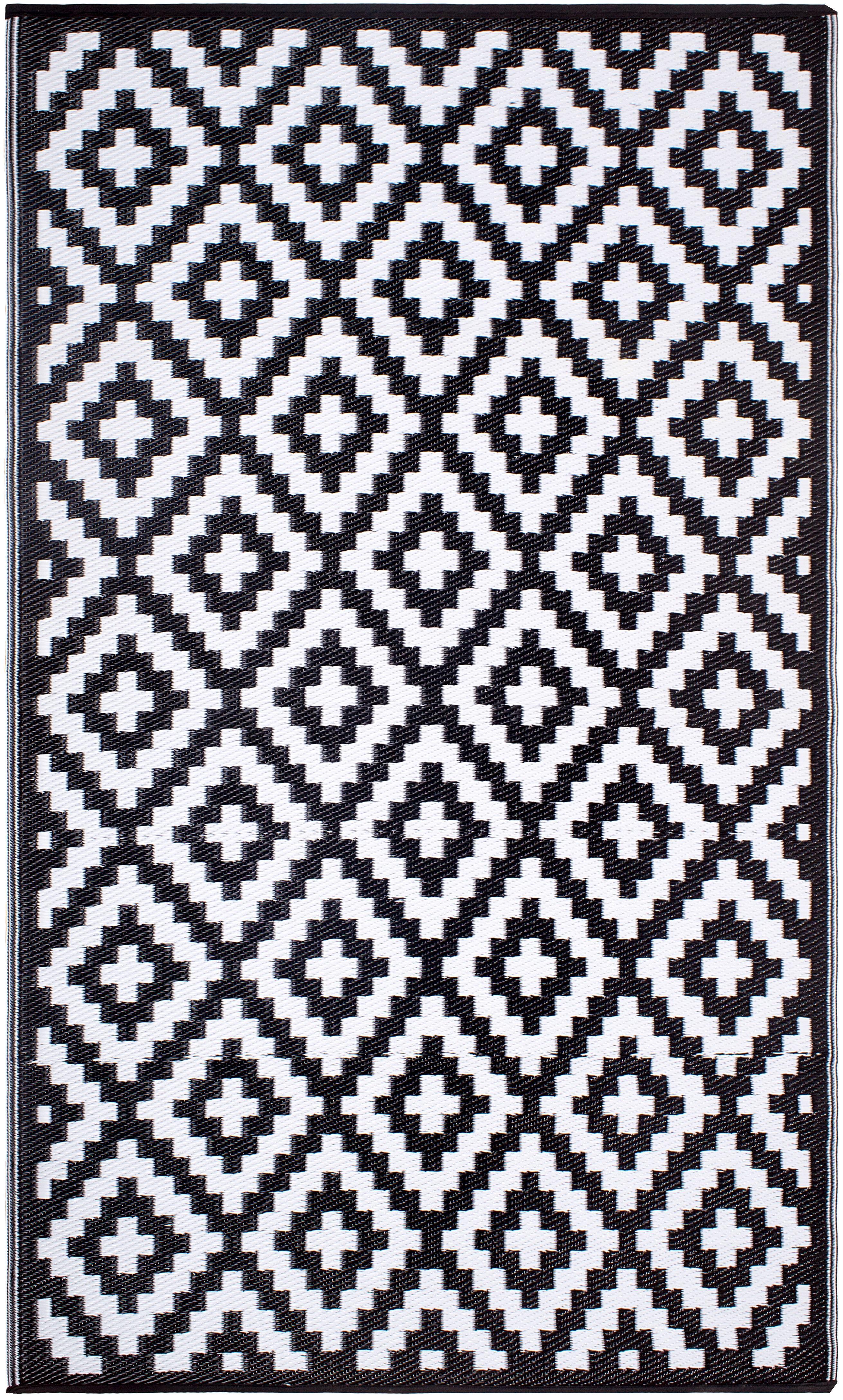 120x179cm Black And White Aztec Pattern Monochrome Recycled Plastic Outdoor Rug Patio Rug