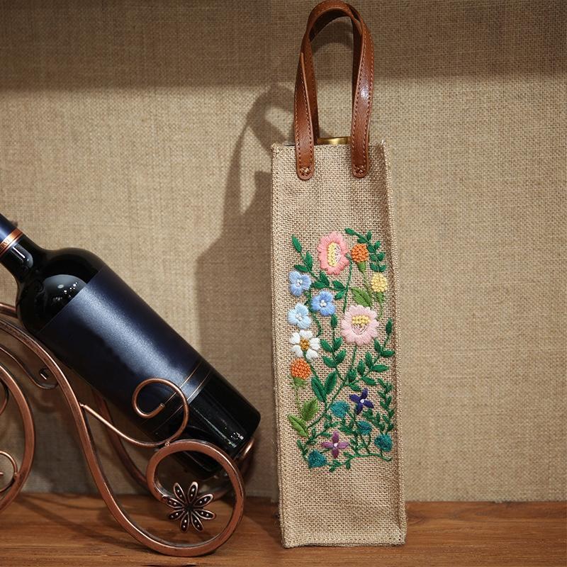 Hand-Embroidered Three-Dimensional Fabric Wine Bottle Storage Bag, Pattern:(Throw Away Youth)
