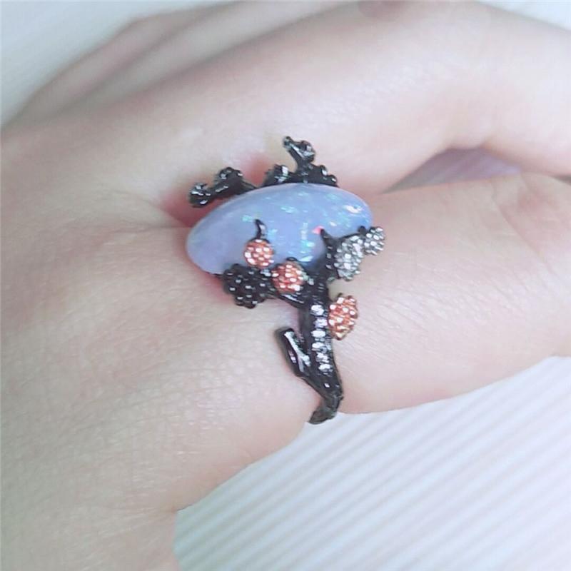 Woman Vintage Black Gold Color Ring White Fire Opal Flower Rings Size:7