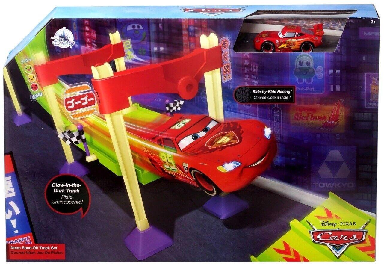 Genuine Disney Store Cars 3 Neon Race Glow Track Set 3+ Lightning Mcqueen Car