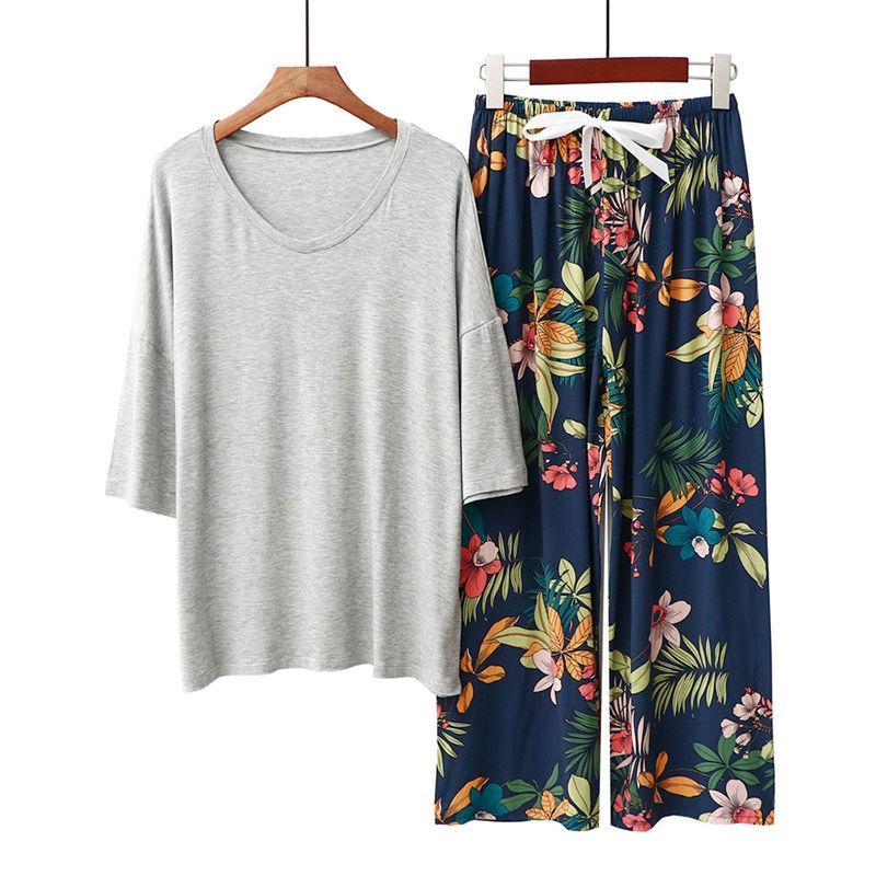 Strapsco Womens Pajama Set Print Sleepwear Soft V-Neck Short Sleeve Top With Pants (8, One Size)