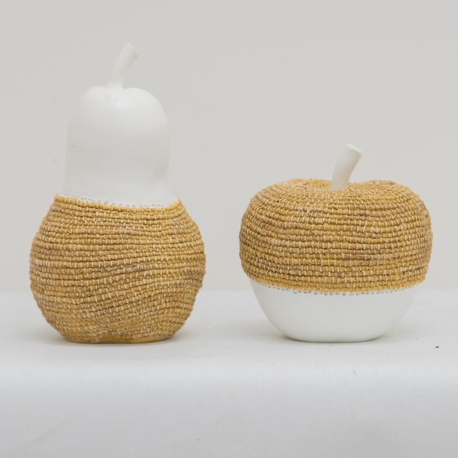 2x Willow & Silk Apple & Pear 21cm/14cm Fruit Replica Table Decor/Ornament