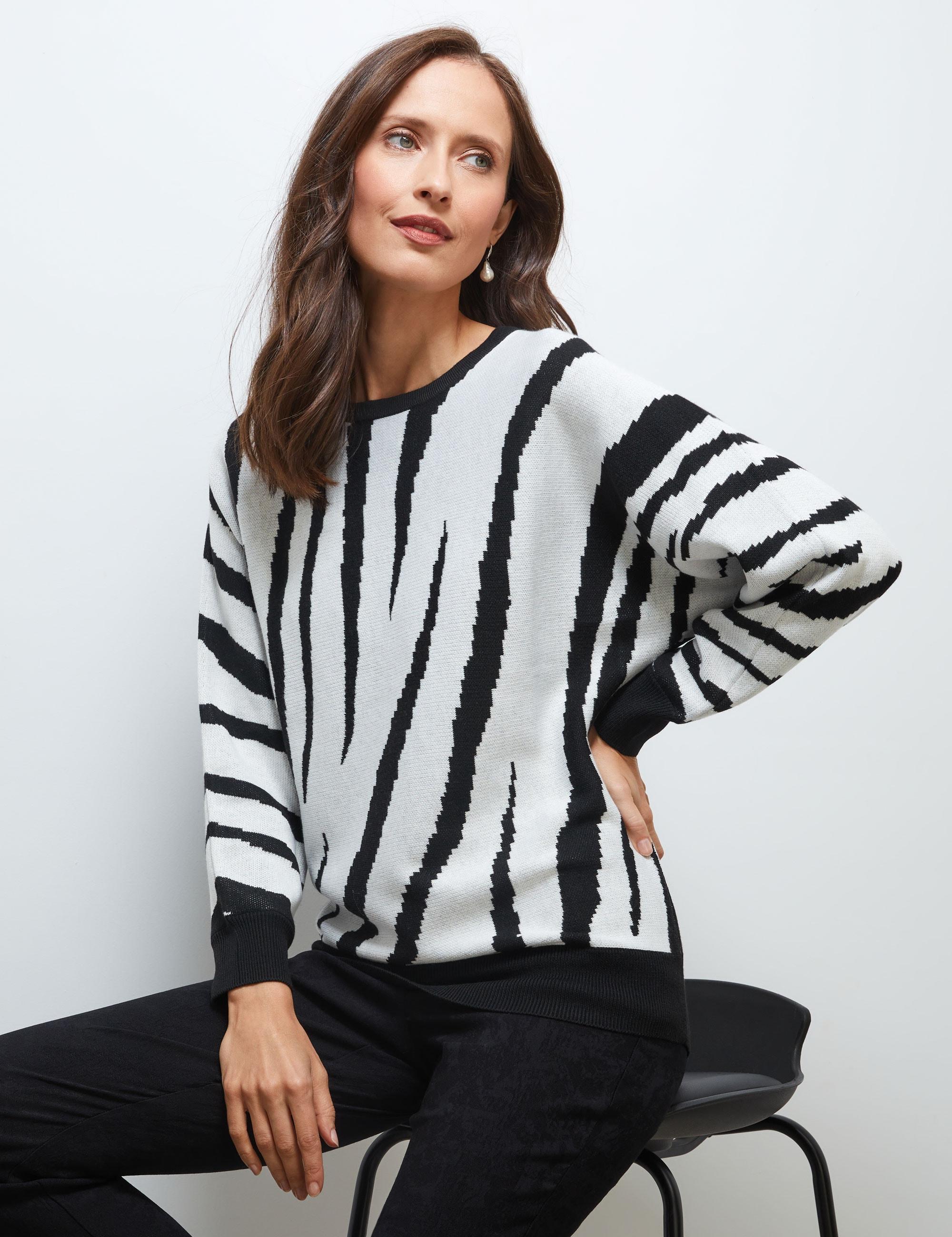NONI B - Womens Jumper - Long Winter Sweater - Black Pullover Warm Wool Clothing - Long Sleeve - Animal Print - Crew Neck - Zebra Jacquard - Work Wear