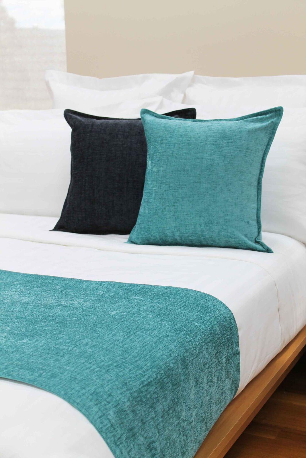 Parker Turquoise Bed Runner - King